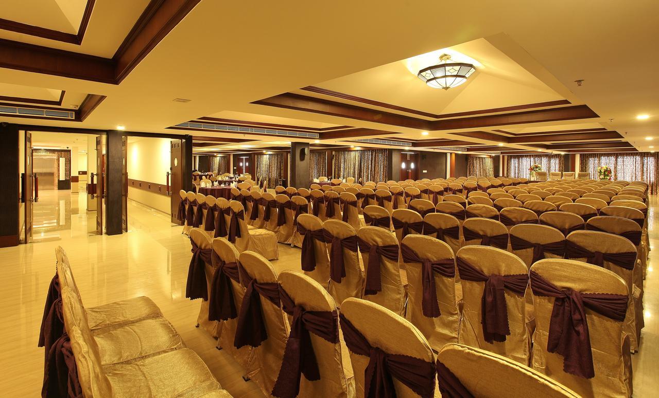 Lake Palace Trivandrum Vettutura Exterior photo